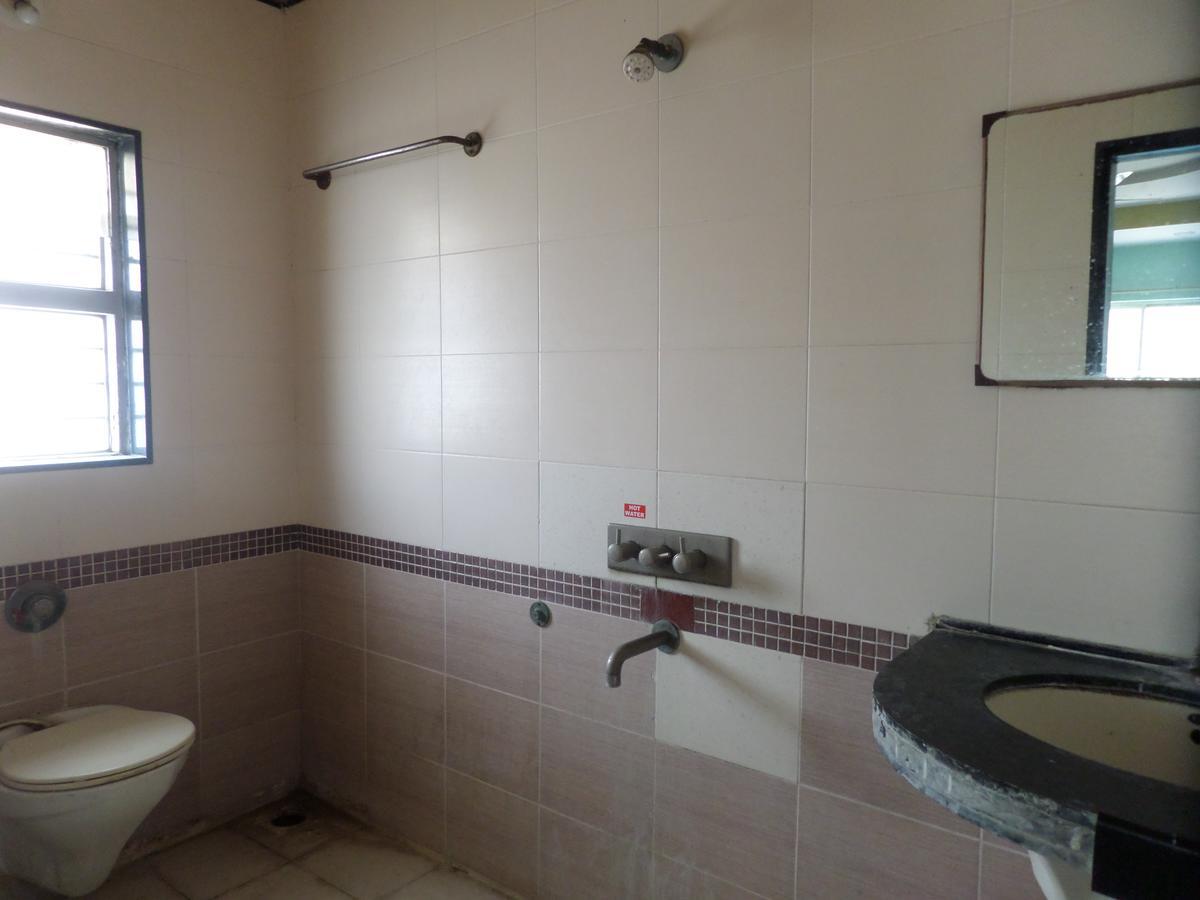 Hotel Sadanand Sāngli Dış mekan fotoğraf