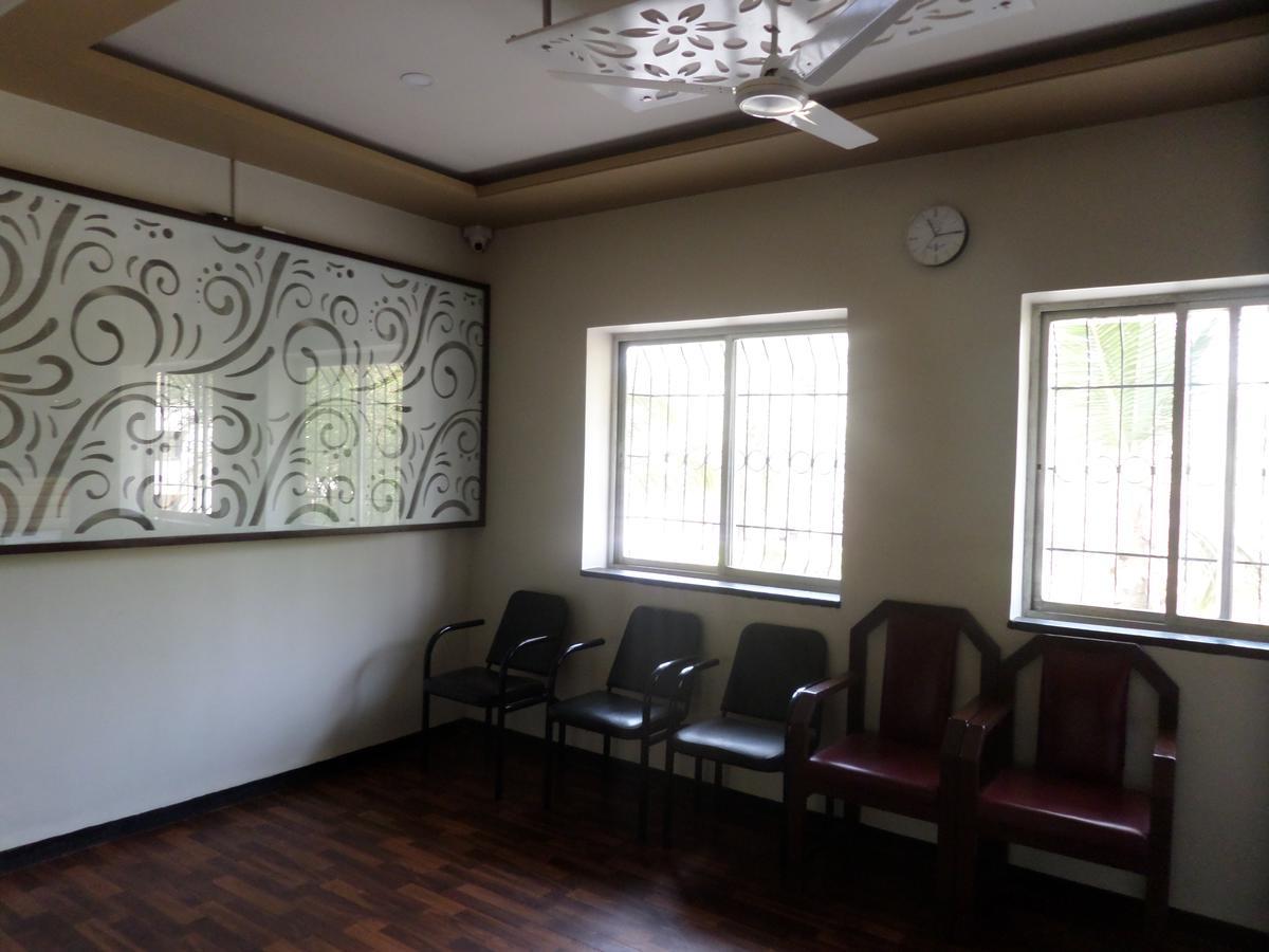 Hotel Sadanand Sāngli Dış mekan fotoğraf