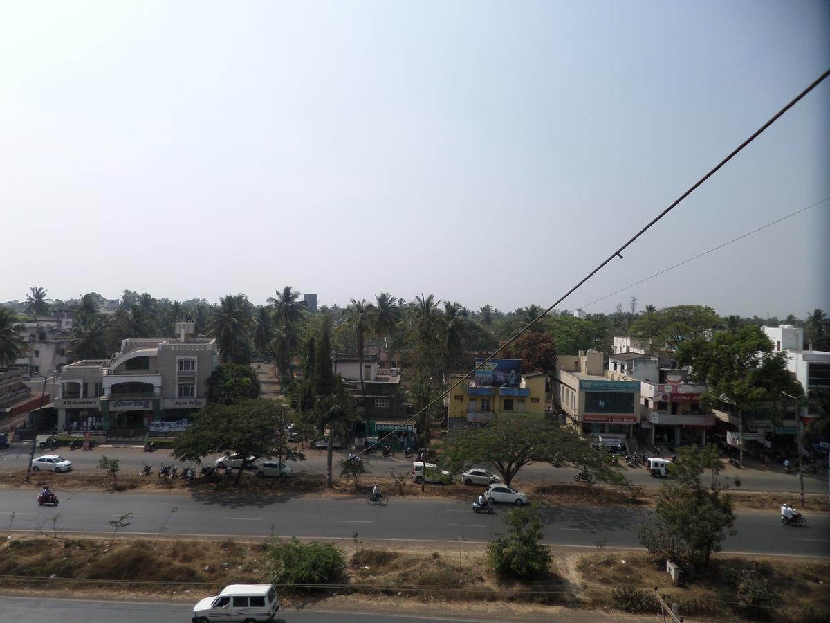 Hotel Sadanand Sāngli Dış mekan fotoğraf
