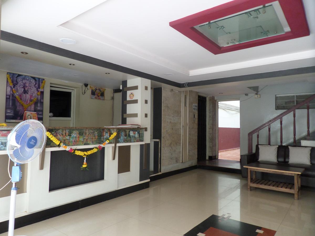 Hotel Sadanand Sāngli Dış mekan fotoğraf